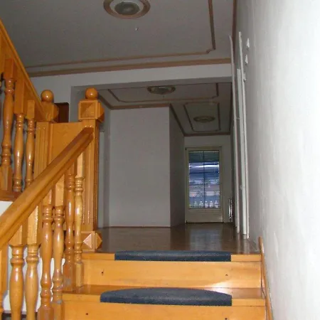 Bed & Breakfast Zamak 3*
